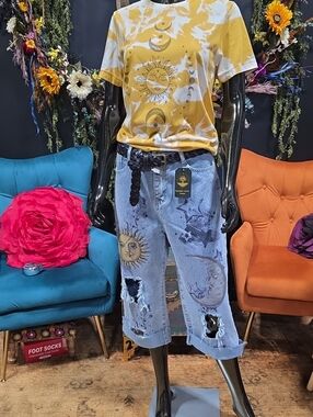 Sun & Moon Distressed Boyfriend Jeans - Yellow Graphic Styling